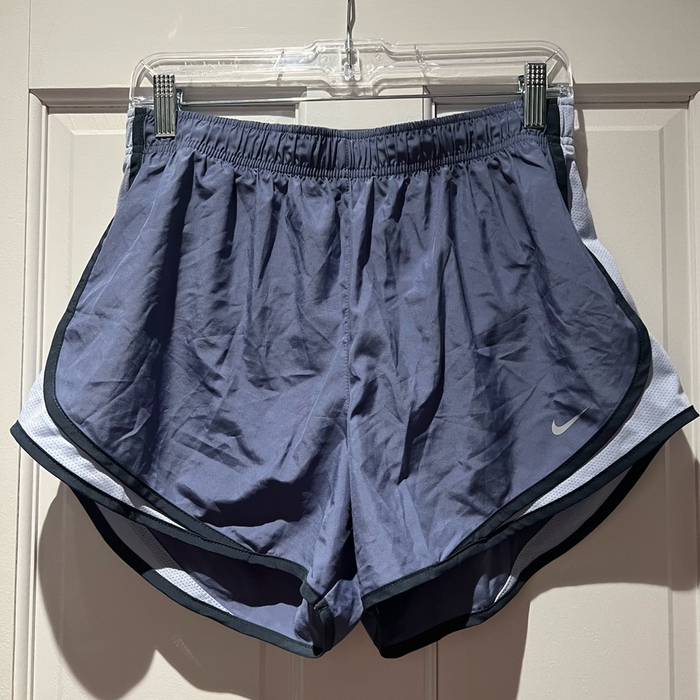 Nike Women’s Tempo Short Large